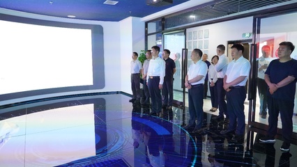 攜手聯(lián)通，智啟未來(lái) 我校與中國(guó)聯(lián)合網(wǎng)絡(luò)通信鄭州分公司簽署戰(zhàn)略合作框架協(xié)議